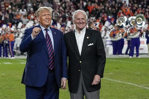 Donald Trump draws cheers in Nikki Haley’s backyard at Clemson-South Carolina football game